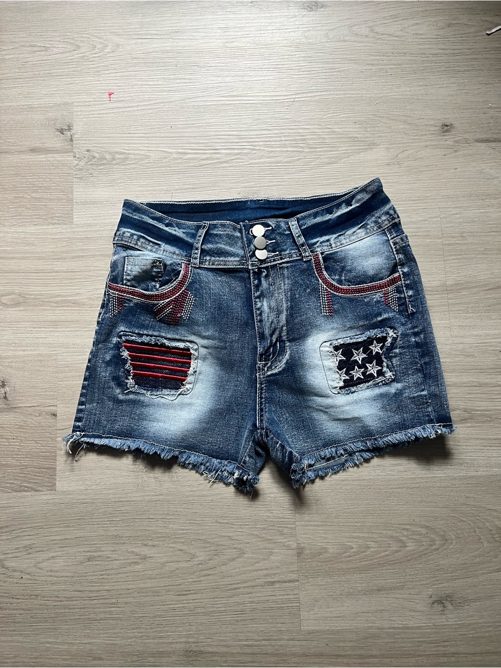 USA Vintage Design Patch Denim Frayed Hem Women's Shorts